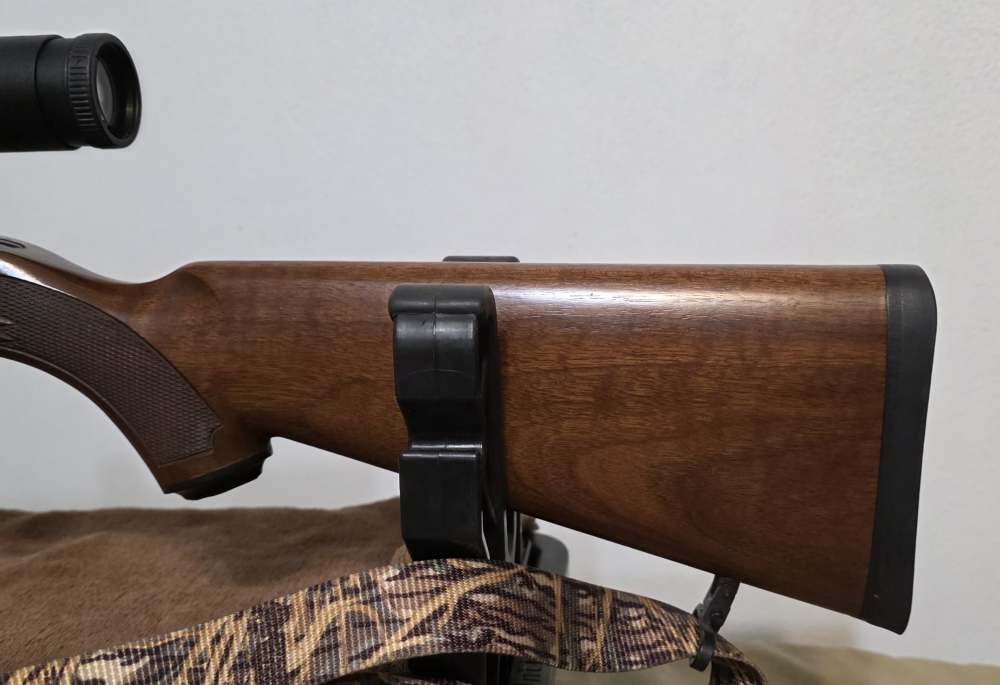 2005 Ruger 77/17. Nice! 17 HMR. Glossy, 22" Barrel. Cabelas CS17 Scope. -img-1
