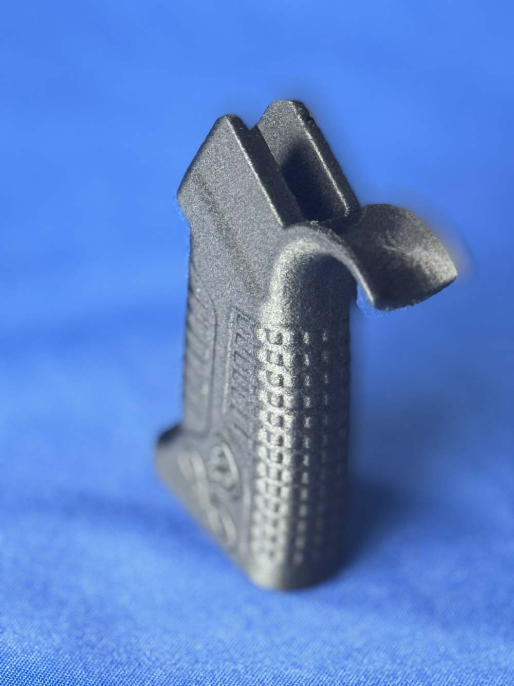 AR-15 / AR-10 Grip | Mil-Spec | Embossed Cobras |Carbon Fiber | Made in USA-img-3