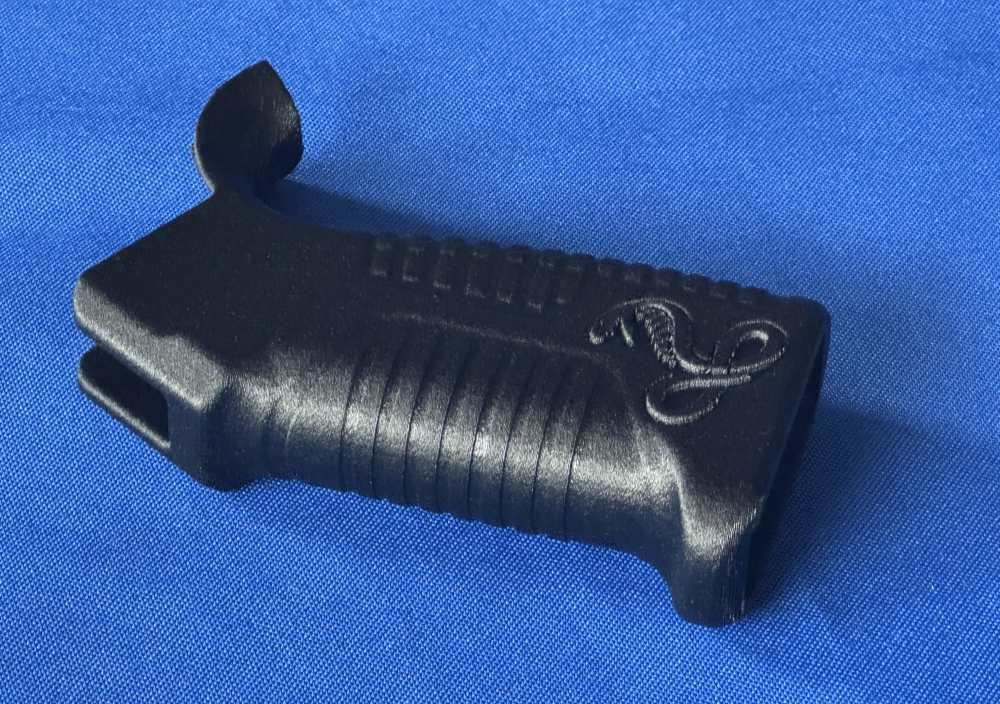 AR-15 / AR-10 Grip | Mil-Spec | Embossed Cobras |Carbon Fiber | Made in USA-img-2