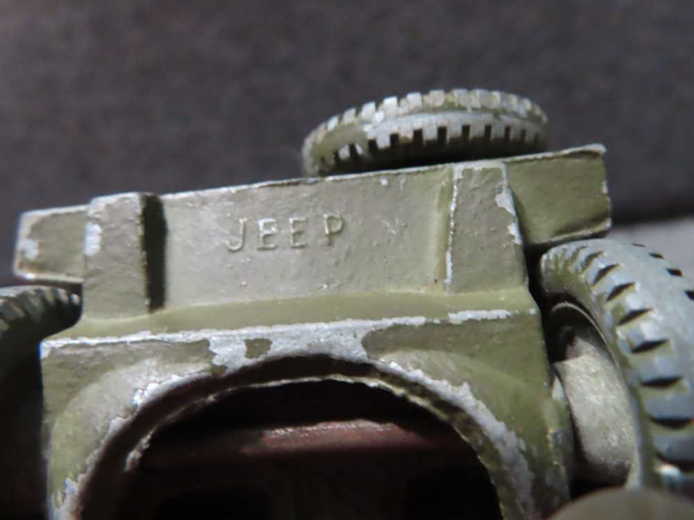 2-WWII ERA METAL TOYS- JEEP AND DUKW LANDING CRAFT WITH MOVING WHEELS-img-6