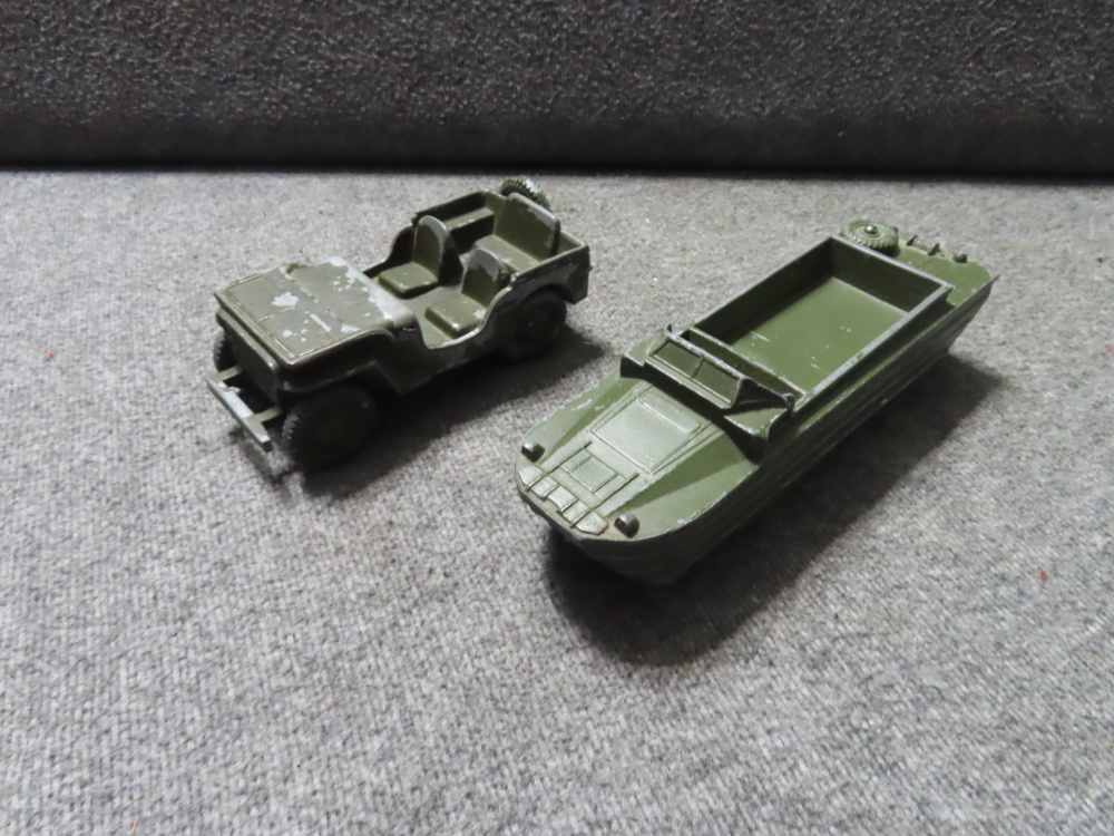 2-WWII ERA METAL TOYS- JEEP AND DUKW LANDING CRAFT WITH MOVING WHEELS-img-13