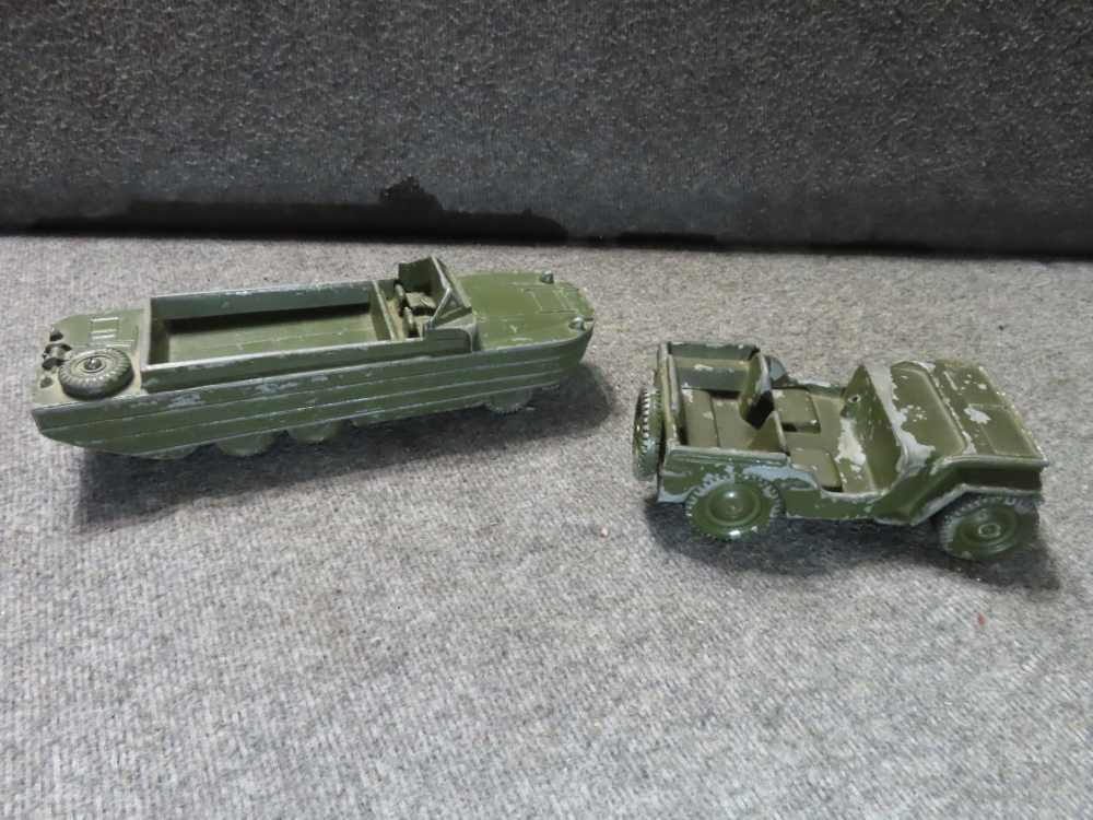 2-WWII ERA METAL TOYS- JEEP AND DUKW LANDING CRAFT WITH MOVING WHEELS-img-0