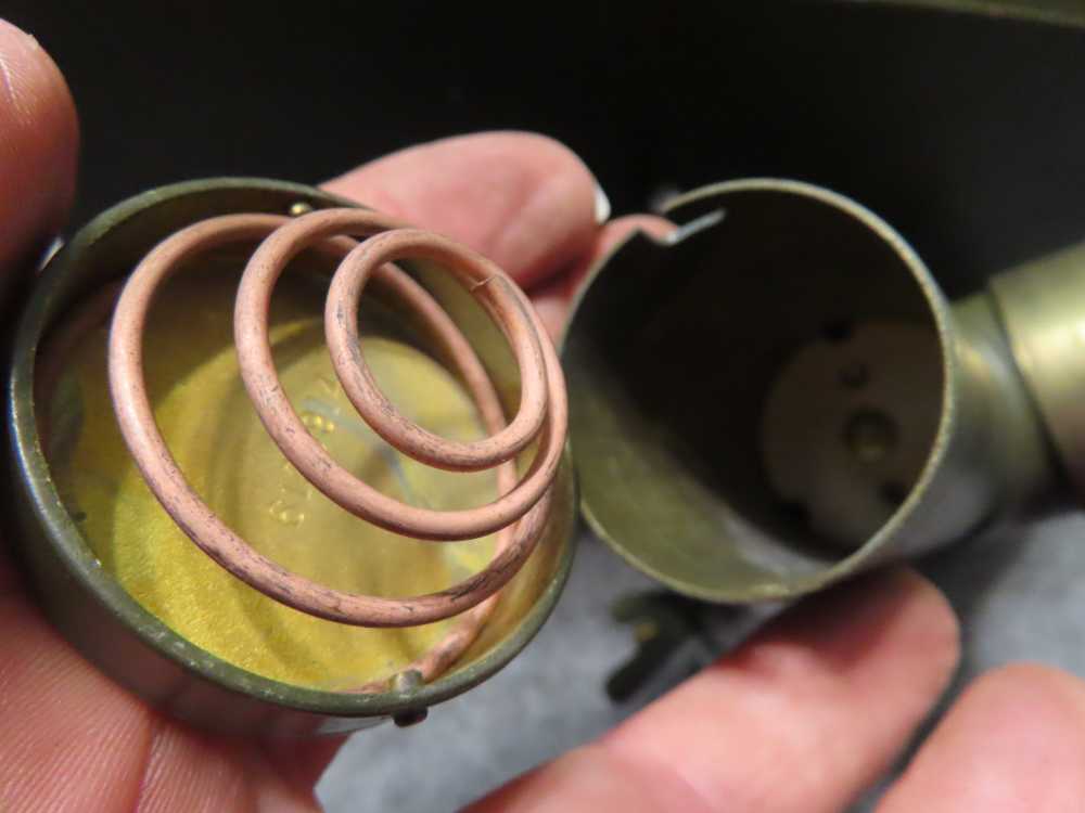 VIETNAM WAR ERA USGI M14 AIMING POST LIGHTS WTH RED & GREEN LENSES-img-16