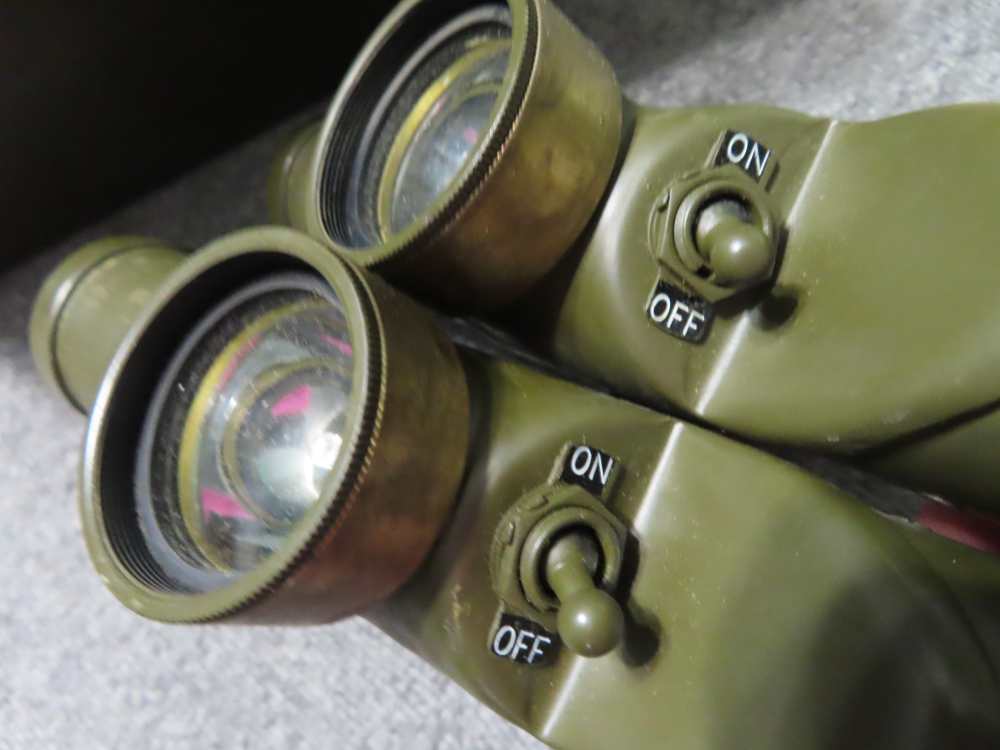 VIETNAM WAR ERA USGI M14 AIMING POST LIGHTS WTH RED & GREEN LENSES-img-5