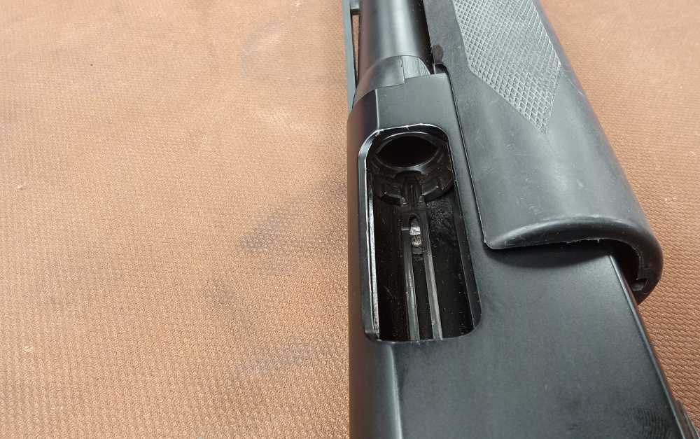 Winchester 1300 12ga shotgun -img-10
