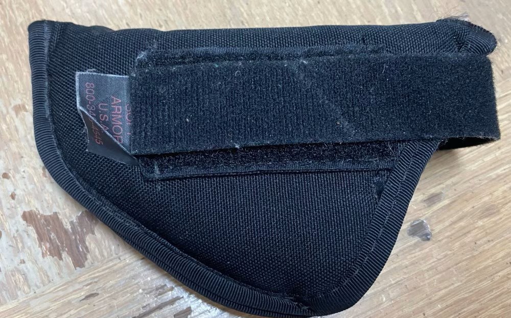 Used Soft Armor Black Velcro Holster Size 18 for Taurus Spectrum-img-0