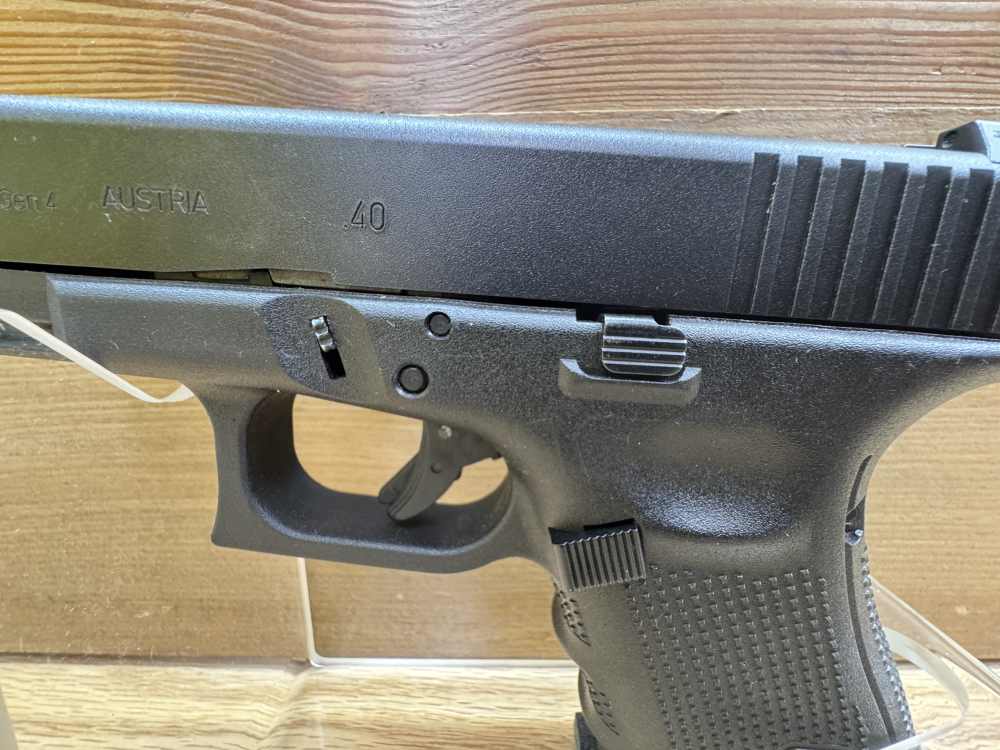 Glock 23 Gen 4 .40 S&W Semi-Auto Pistol PENNY START! NO RESERVE!-img-4