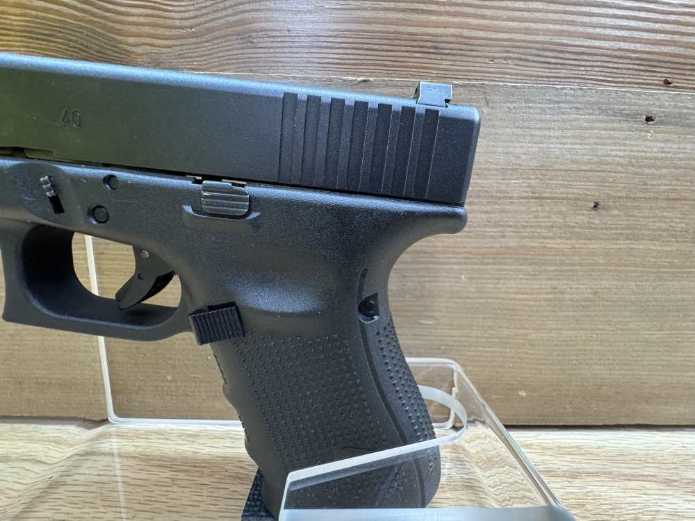 Glock 23 Gen 4 .40 S&W Semi-Auto Pistol PENNY START! NO RESERVE!-img-3