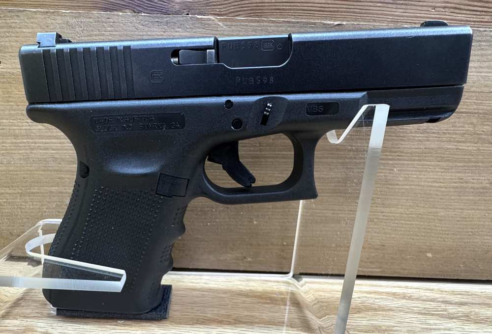 Glock 23 Gen 4 .40 S&W Semi-Auto Pistol PENNY START! NO RESERVE!-img-12