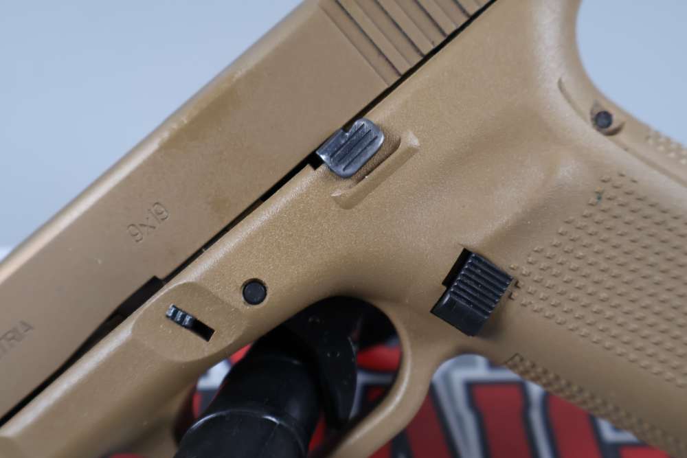 Glock G19X 9mm 4.02"bbl FDE w/Case-img-12