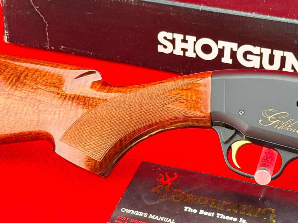 STRIKING 1996 Browning Gold Hunter 20 Gauge 26" 3" Magnum w/ Box-img-18