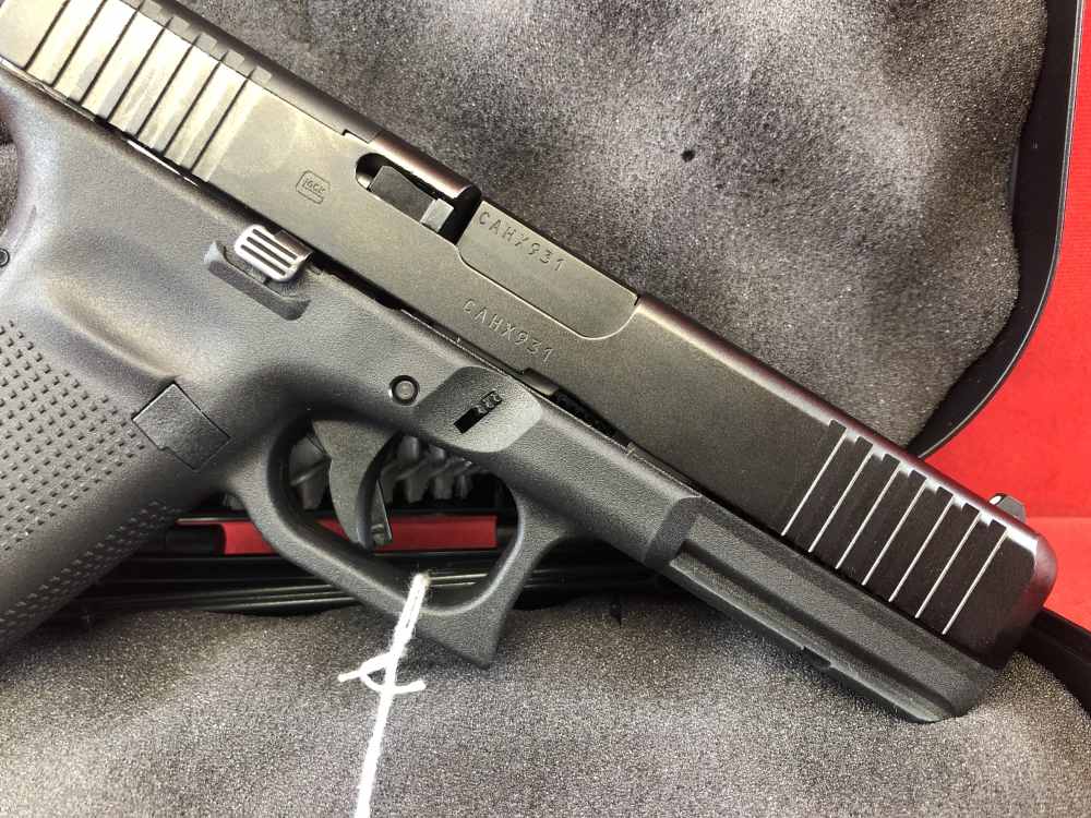 Like New Glock 20 Gen5 10mm-img-7