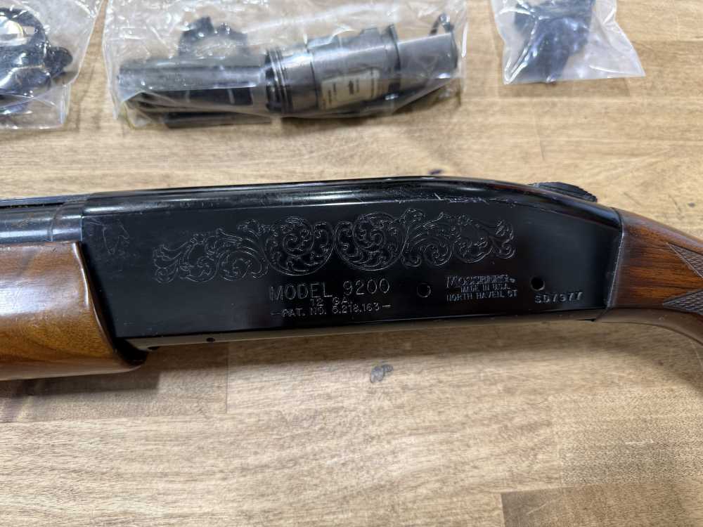Mossberg 9200 Semi Auto 12 G - Penny Start -img-9