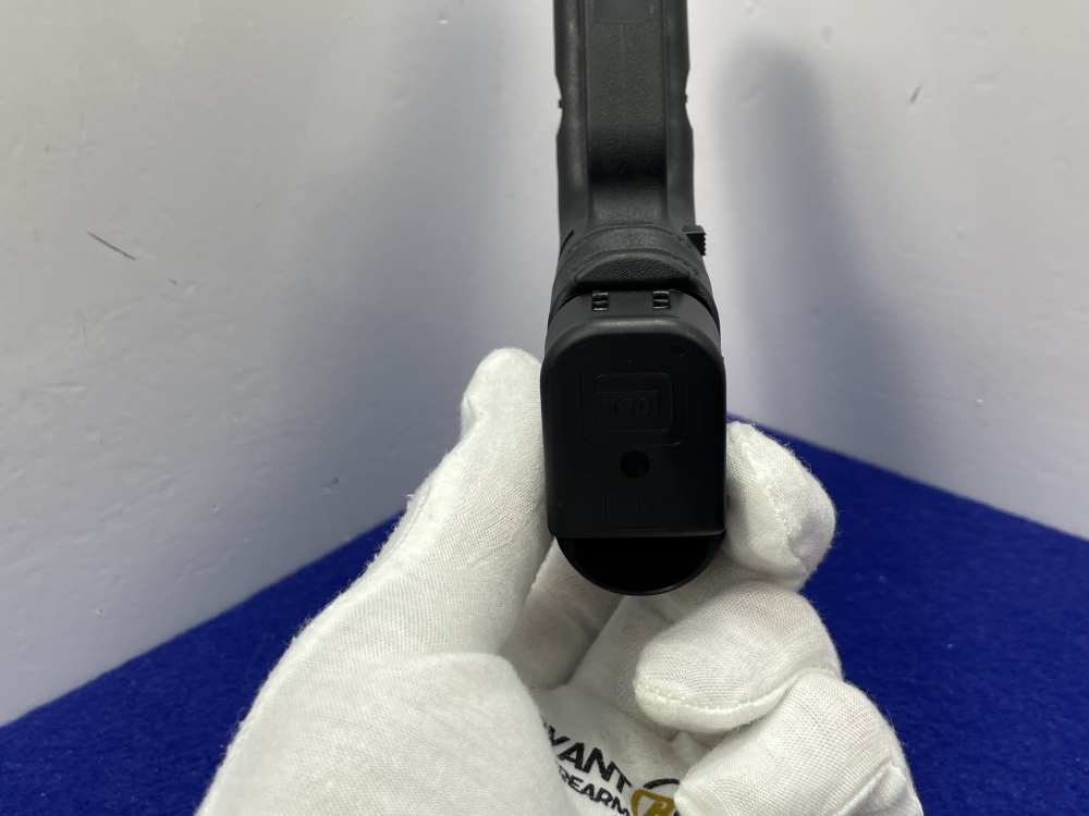Glock G26 Gen 3 9mm 3.43" Blk *ULTRA-COMPACT CONCEALABLE SEMI-AUTOMATIC*-img-32