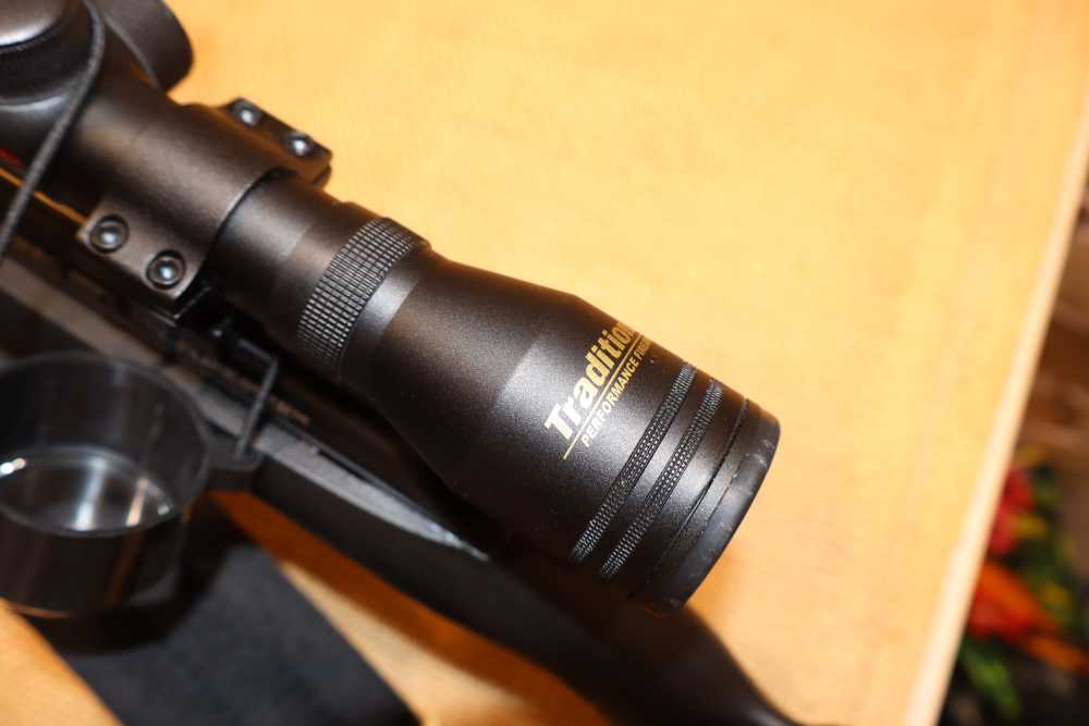 MOSSBERG INT'L 802 PLINKSTER W/ SCOPE & SLING 22LR -img-8