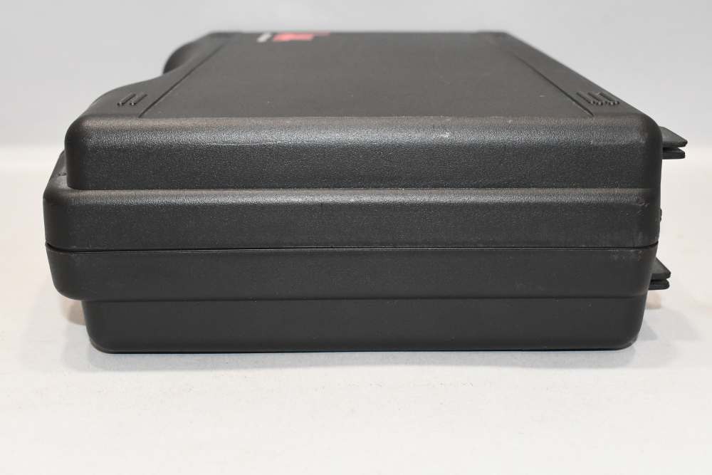 Excellent Heckler & Koch HK USP Compact 9mm Stainless Semi Pistol W Case 02-img-35