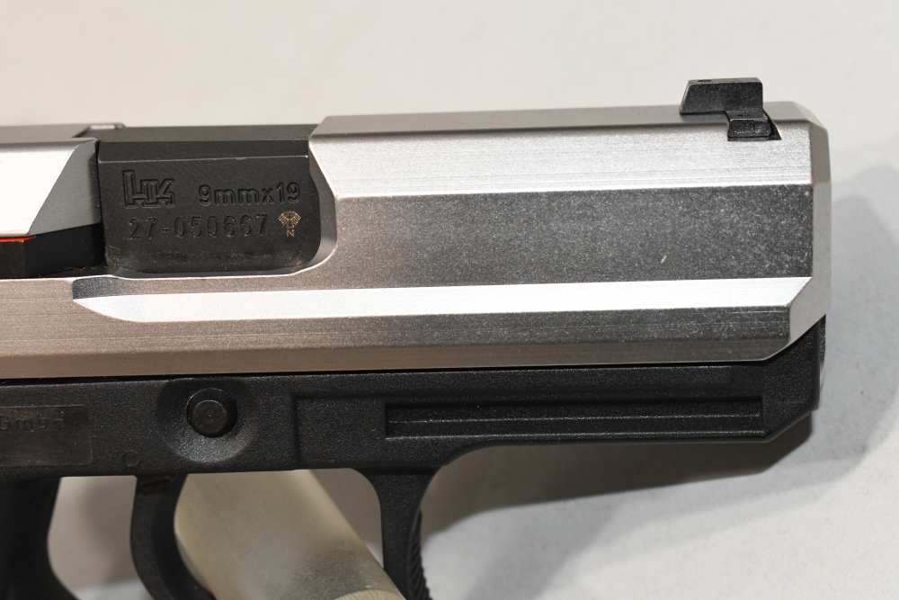 Excellent Heckler & Koch HK USP Compact 9mm Stainless Semi Pistol W Case 02-img-5