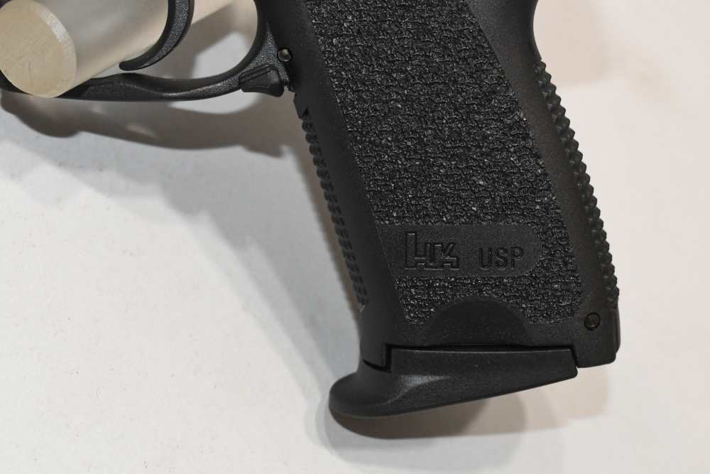 Excellent Heckler & Koch HK USP Compact 9mm Stainless Semi Pistol W Case 02-img-7