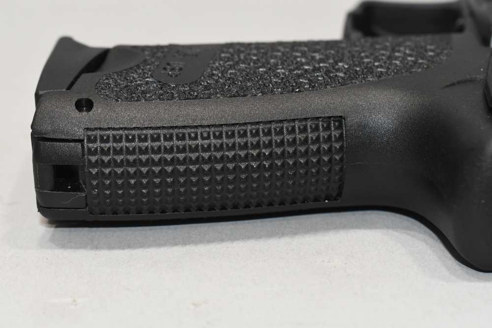 Excellent Heckler & Koch HK USP Compact 9mm Stainless Semi Pistol W Case 02-img-14