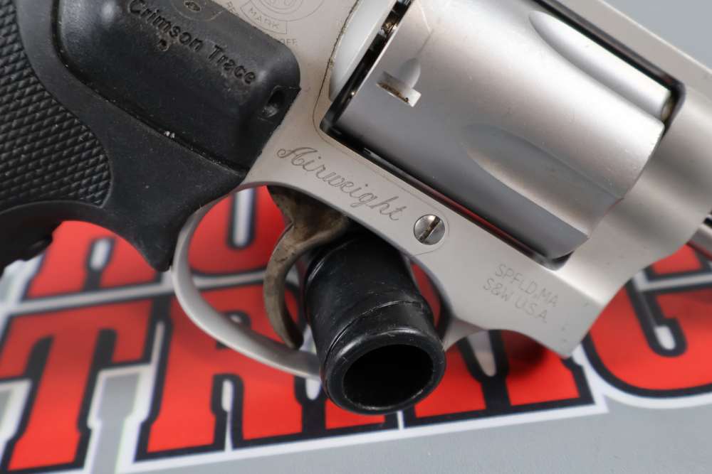 Smith & Wesson Mod. 637-2 .38 SPL+P 1.875"bbl w/CT Laser-img-6