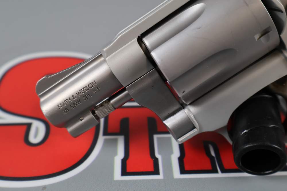Smith & Wesson Mod. 637-2 .38 SPL+P 1.875"bbl w/CT Laser-img-12