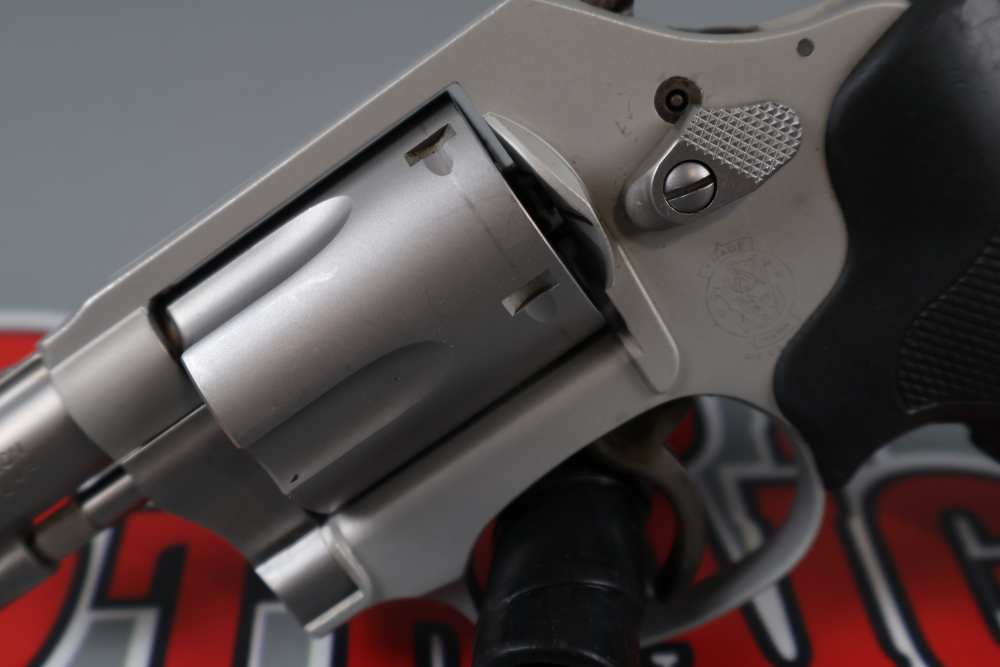 Smith & Wesson Mod. 637-2 .38 SPL+P 1.875"bbl w/CT Laser-img-11