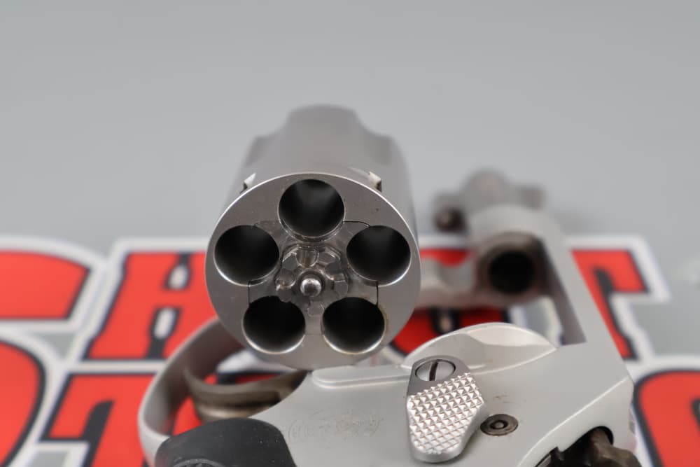 Smith & Wesson Mod. 637-2 .38 SPL+P 1.875"bbl w/CT Laser-img-18