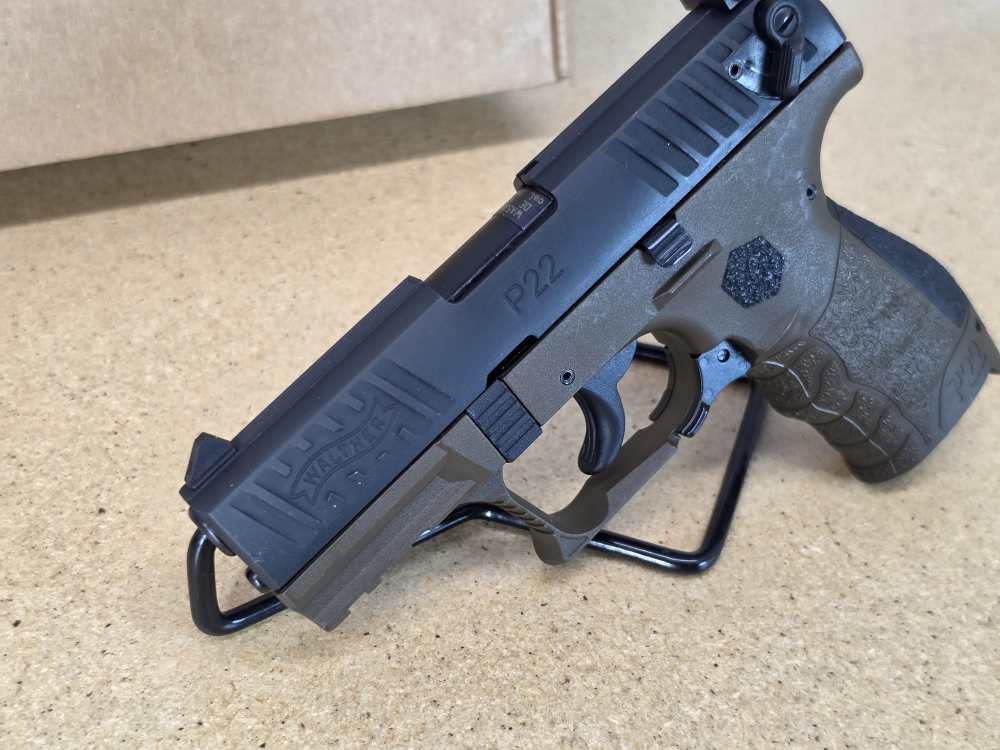 Walther P22, .22LR Pistol PENNY AUCTION NO RESERVE-img-2