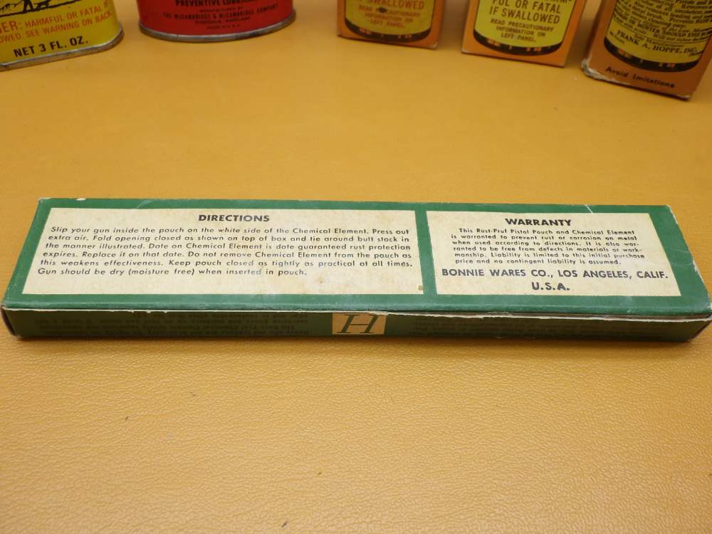 Collection of Vintage Gun Items Hoppe's No.9 - Oil Cans - Rust-Pruf Bag -img-14