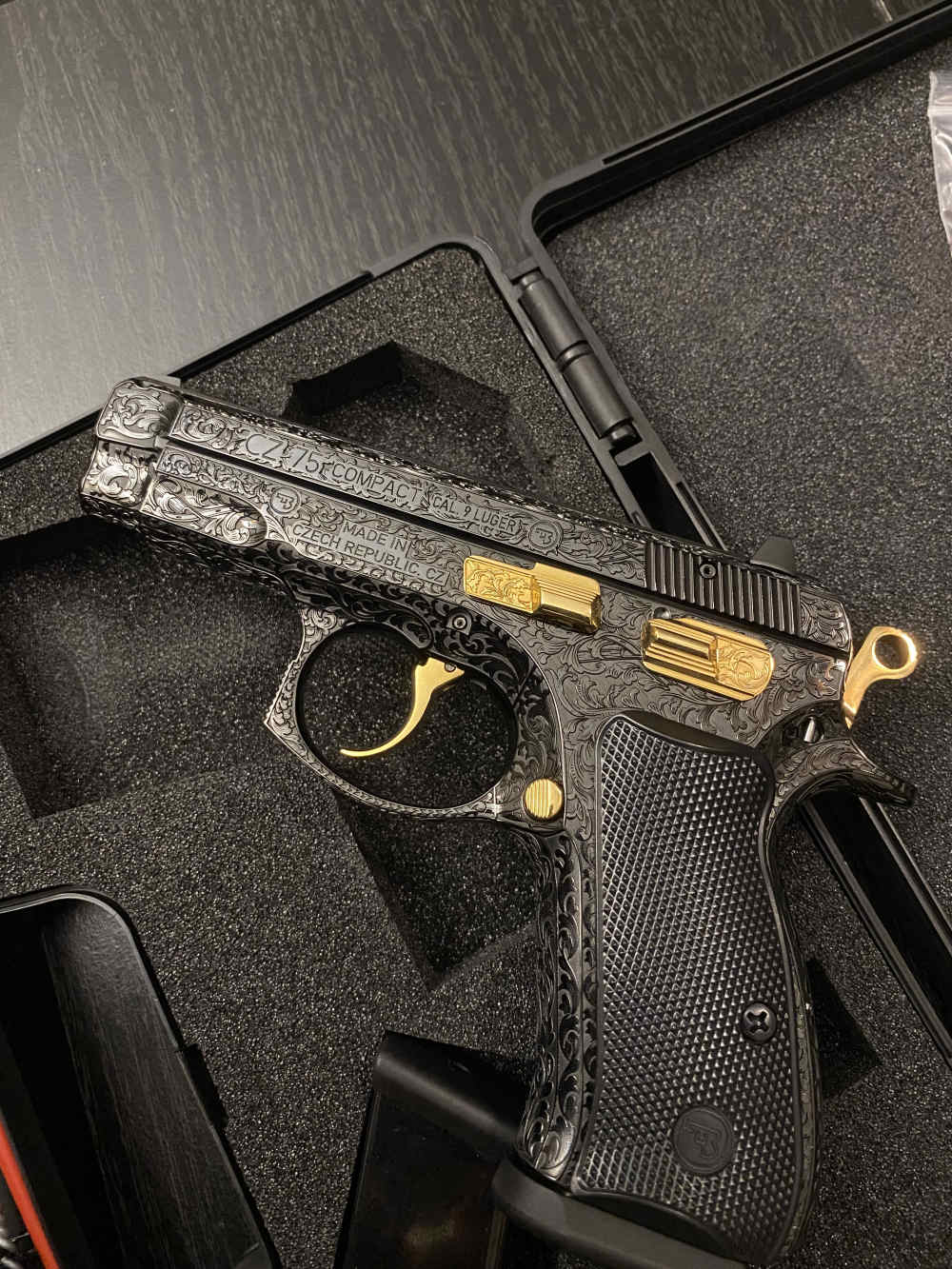 CZ 75 Compact Gold/Royal blued Engraved-img-0