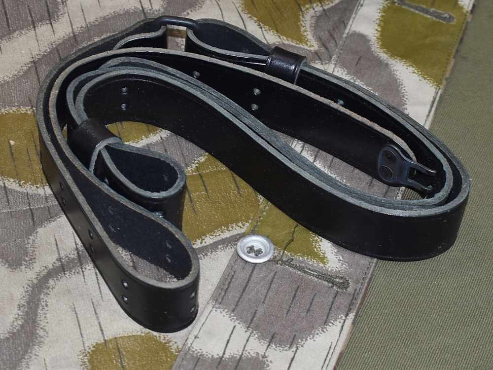 Colt NOS AR15 Black Leather Sling-img-1