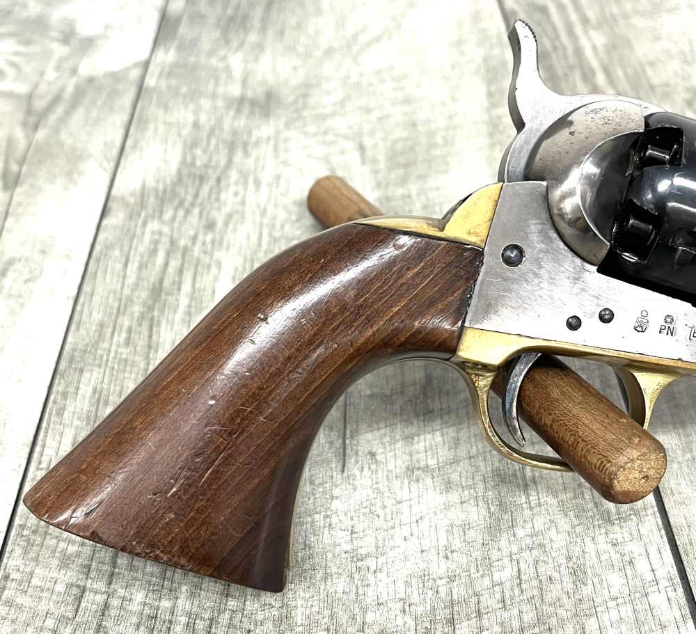 Pietta Black Powder .44 Cal !Great Condition!-img-2