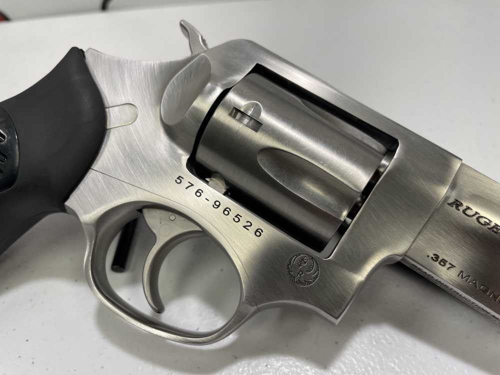 Ruger SP101 .357 Mag 2.25" Stainless 5-Rd w/ Original Case - SKU 05718-img-4