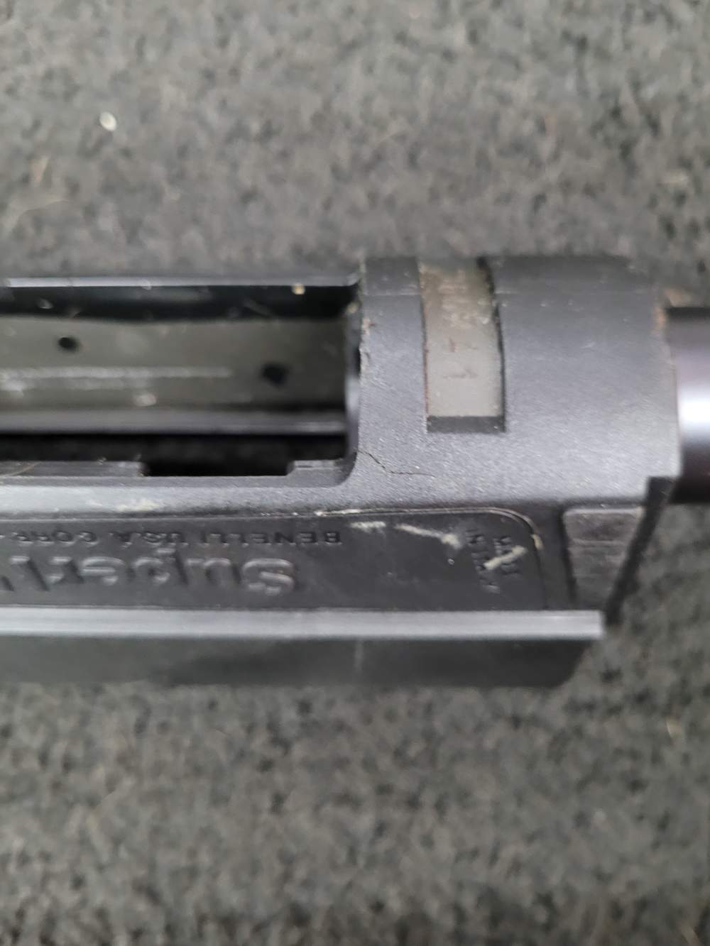 Benelli supernova cracked reciver -img-5
