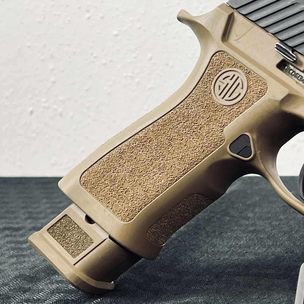 SIG Sauer P320 HC 320 Comp Full-Size 9mm Semi-Auto Pistol - Penny Start!-img-3