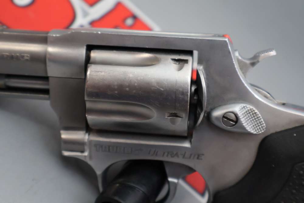 Taurus Model 85 Ultra-Lite .38 SPL 2" -img-6