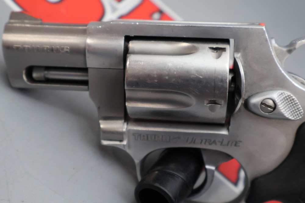 Taurus Model 85 Ultra-Lite .38 SPL 2" -img-8