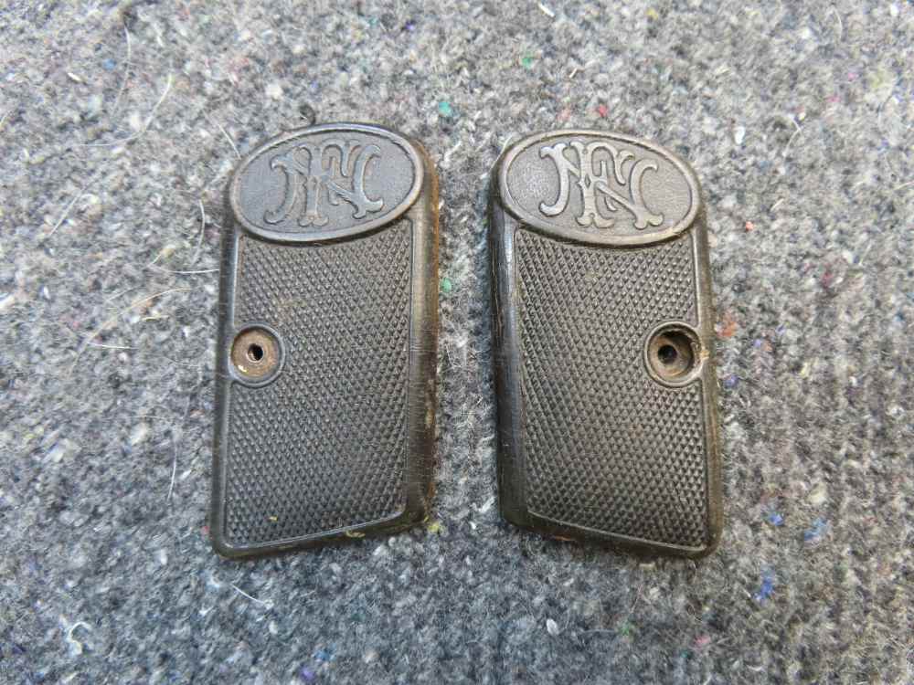 Original FN Browning Model 1905/1906 Horn Pistol Grip Set w/ Screw-img-1