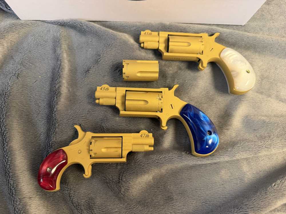 NAA Trump White .22LR/22M Set of 3 Gold Frames, Red, White Blue Penny bid-img-1
