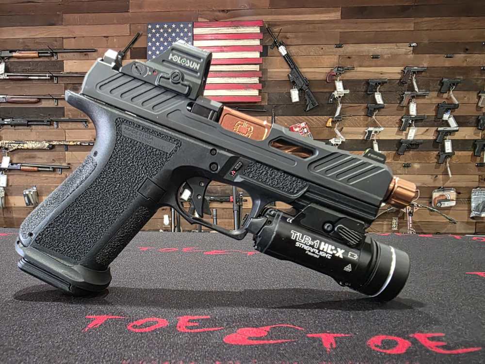 LNIB Shadow Systems MR920 Elite (2)15rd & (1)27rd mag & Holster w/ Extras-img-1