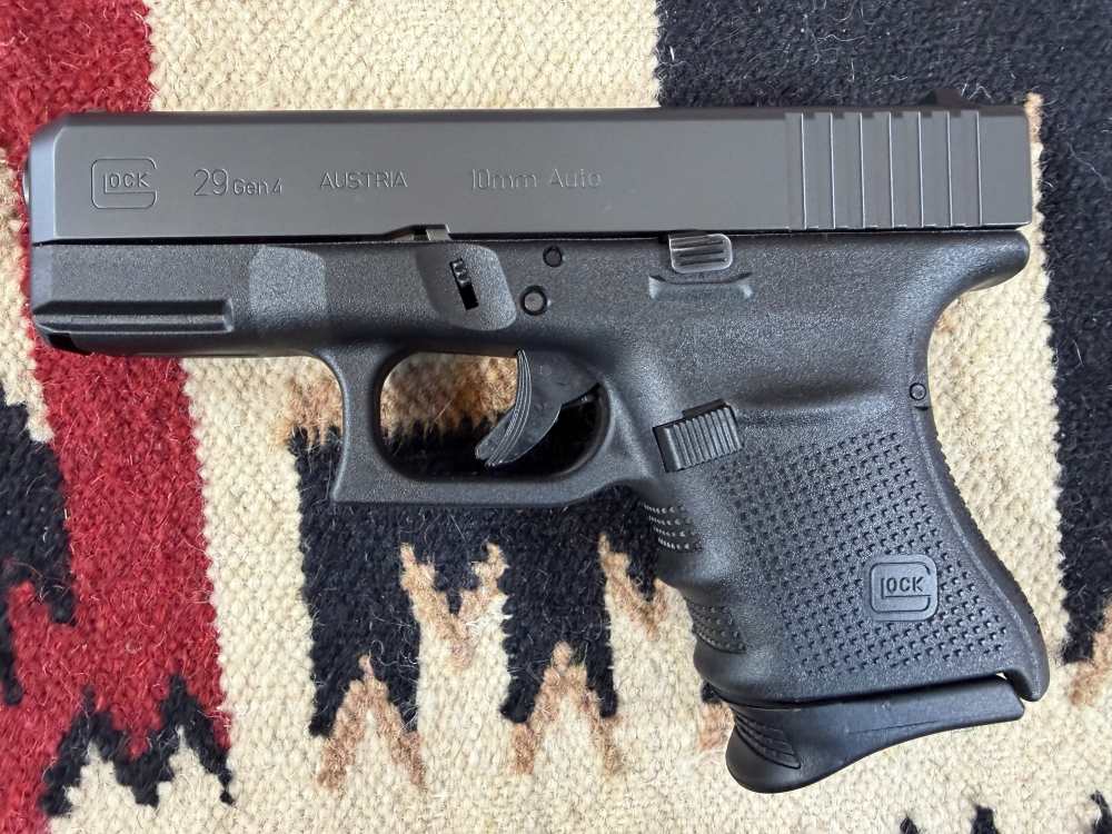 Glock G29 Gen4 10mm with 5 magazines and case-img-1