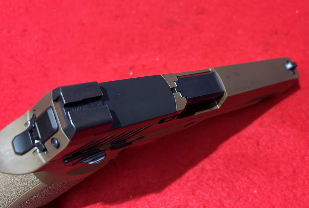 Sig Sauer M17 P320 9mm 4.7" MS Optics Ready 3x Mags Factory Box Used-img-4