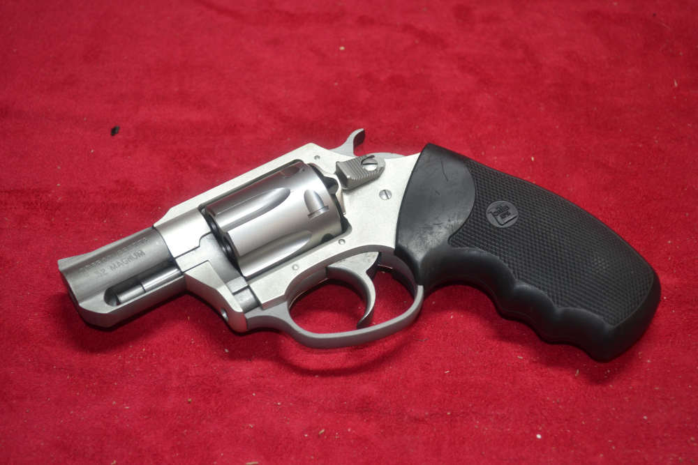 Charter Arms Undercoverette 32 H&R Mag 2"Barrel Used, Layaway Available.-img-4