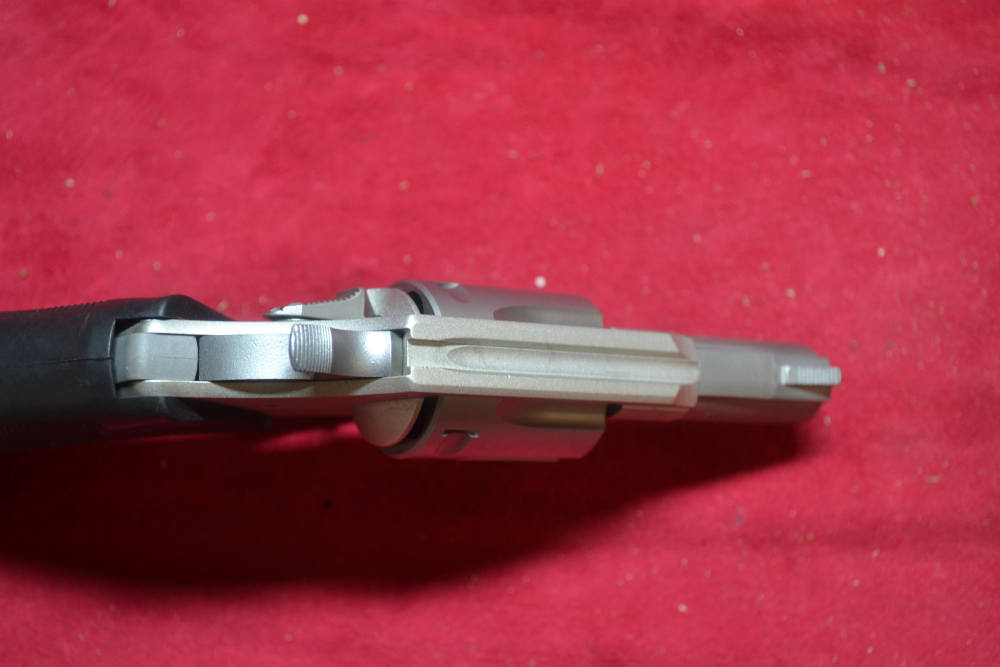 Charter Arms Undercoverette 32 H&R Mag 2"Barrel Used, Layaway Available.-img-6