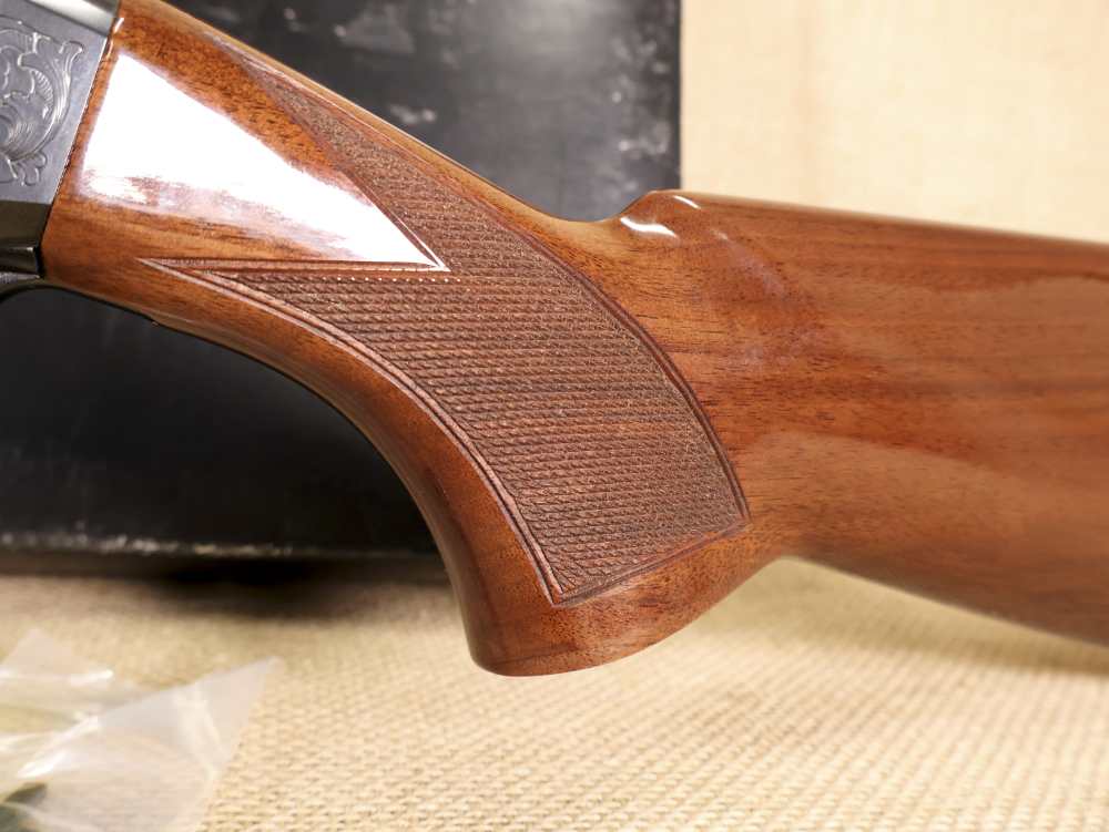 Browning BPS Pump Shotgun, Engraved Receiver, 3", 28" 12-Ga. Invector LNIB-img-22