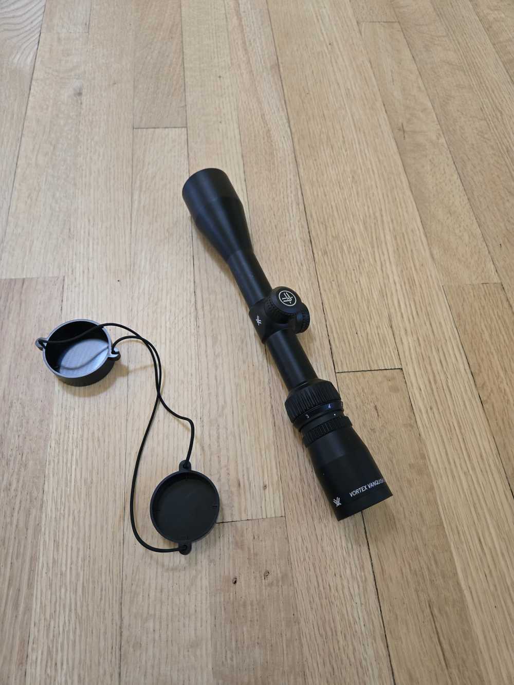 Vortex Vanquish 3-9x40 scope w/ lens covers-img-0