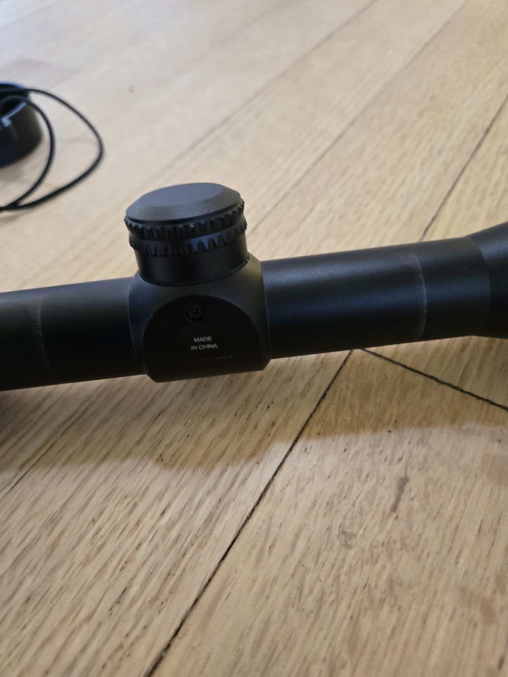 Vortex Vanquish 3-9x40 scope w/ lens covers-img-4