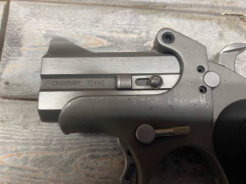 Bond Arms Roughneck-img-1