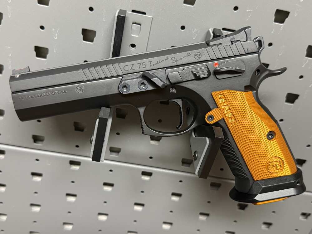 AS-NEW CZ75 TS Tactical Sport ORANGE 9mm TSO 3x 20rd Mag + Case SAO 91261-img-1