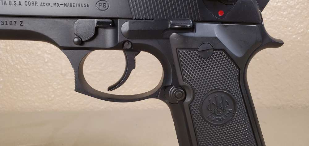 Beretta, Model 92FS "Police Special", 9mm, With Factory Box-img-8